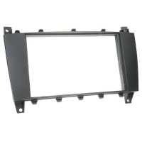 Car radio reduction frame for Mercedes C-Class